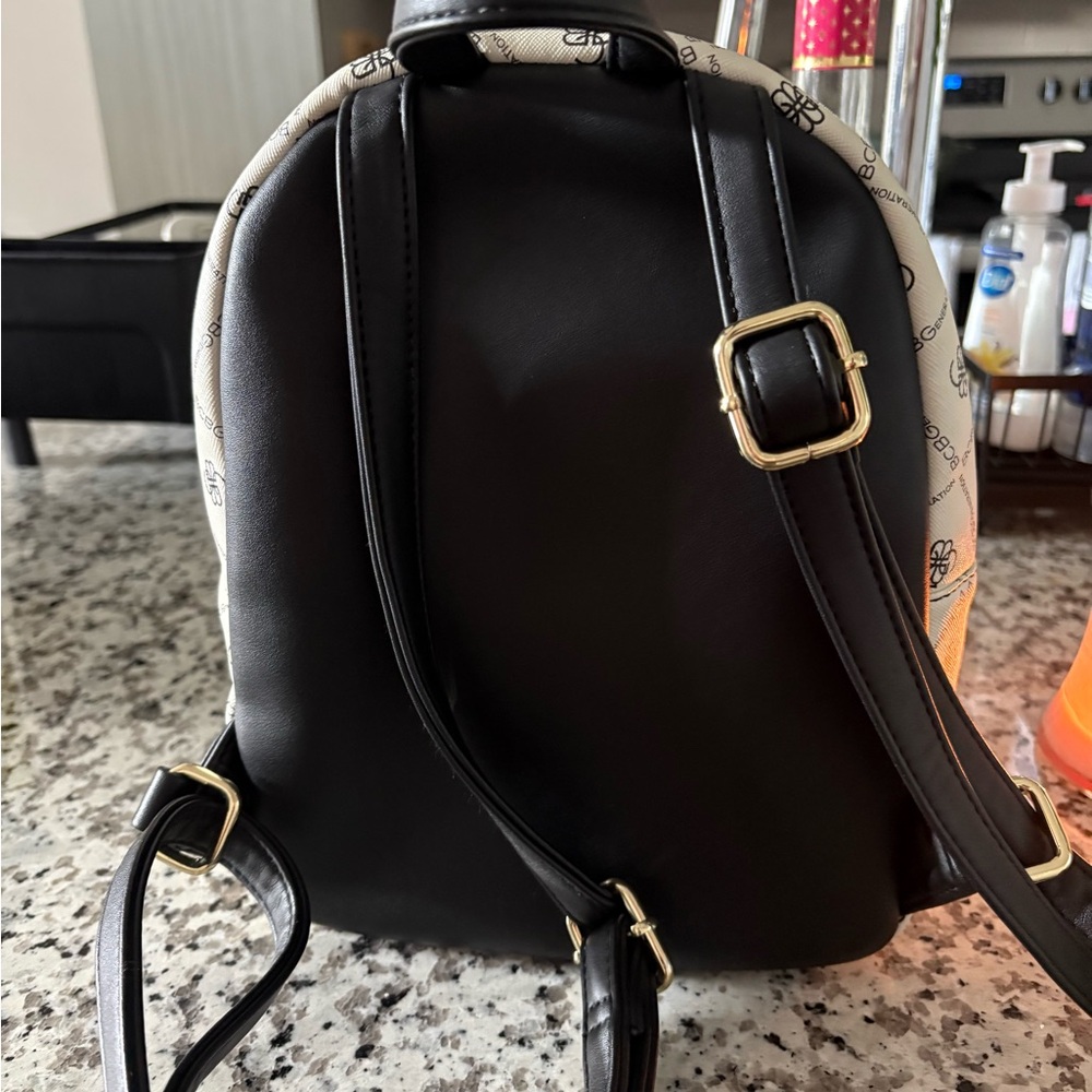 BCBG Women's Multi Color Backpack. Excellent condition. - Picture 4 of 4